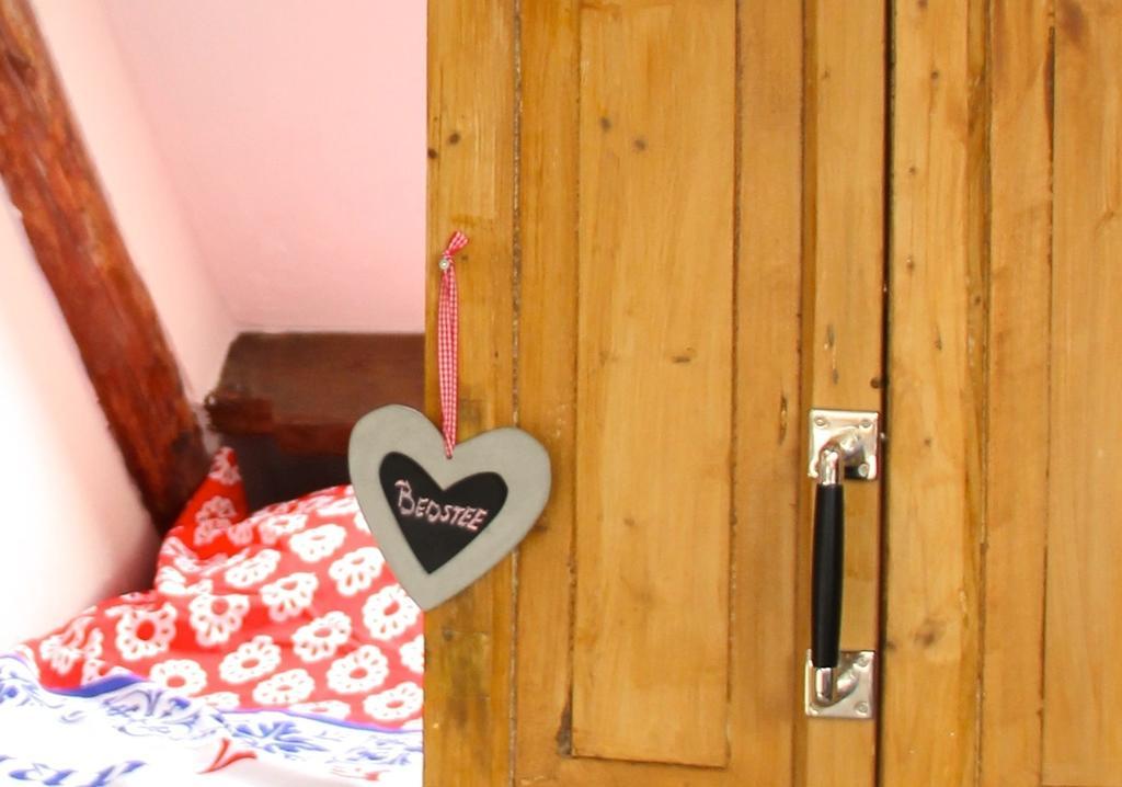 Boerderij De Zalm Bed and Breakfast Schalkwijk Δωμάτιο φωτογραφία